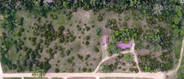 Photo of 800 E 71st Ave, Hutchinson, KS