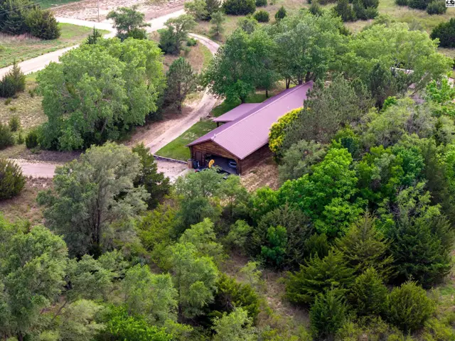 Photo of 800 E 71st Ave, Hutchinson, KS