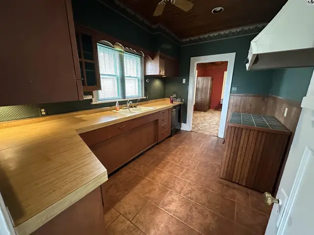 Photo of 406 S Main St, Haviland, KS