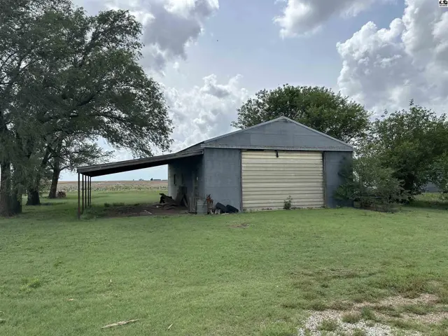 Photo of 406 S Main St, Haviland, KS