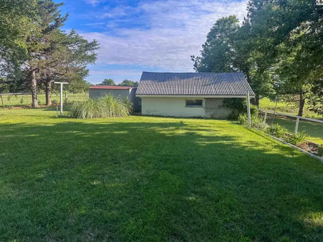 Photo of 10334 W US Hwy 54, Pratt, KS