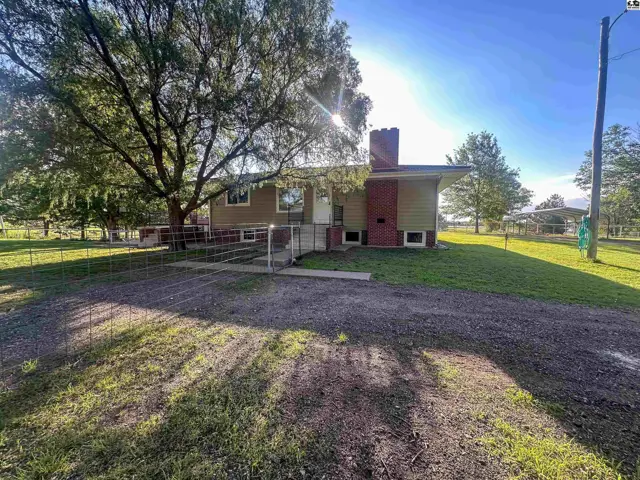Photo of 10334 W US Hwy 54, Pratt, KS