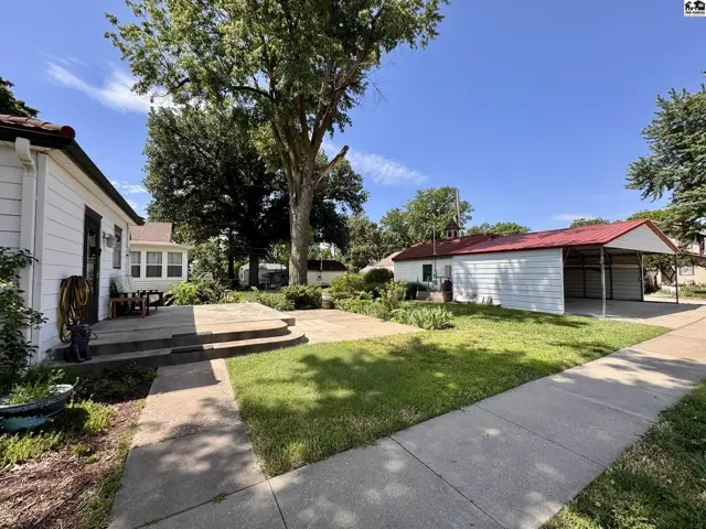 Photo of 102 W Lyon, Lyons, KS