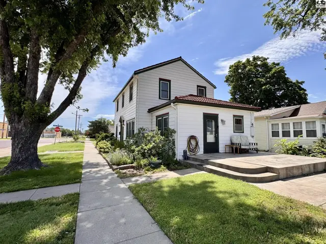 Photo of 102 W Lyon, Lyons, KS