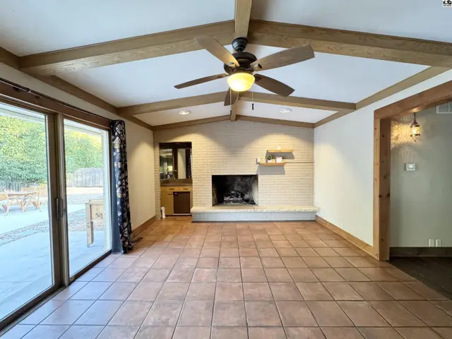 Photo of 2704 Heather Pkwy, Hutchinson, KS
