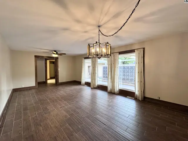 Photo of 2704 Heather Pkwy, Hutchinson, KS