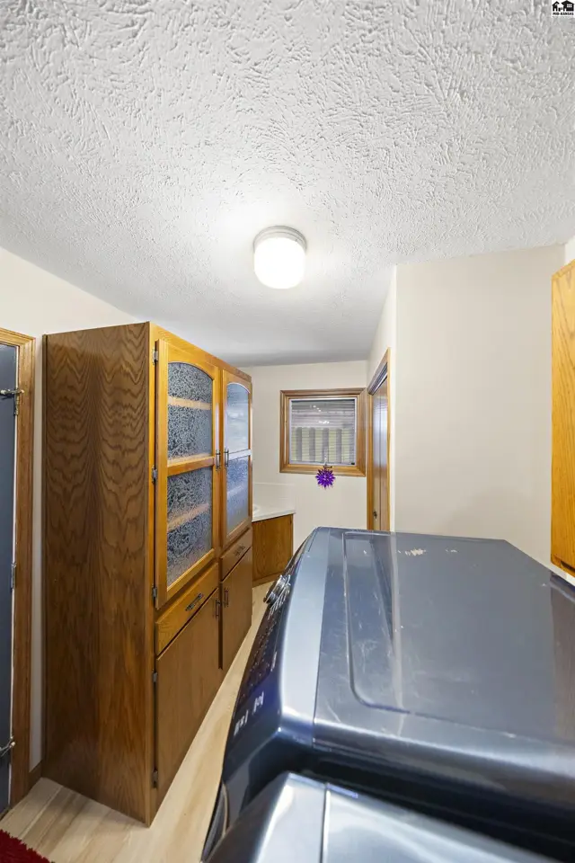 Photo of 1310 Wheatland Dr, Hutchinson, KS