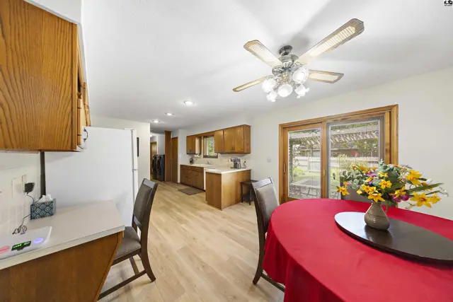 Photo of 1310 Wheatland Dr, Hutchinson, KS