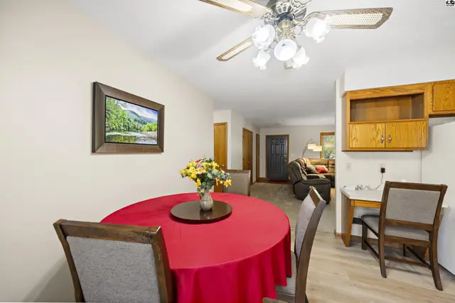 Photo of 1310 Wheatland Dr, Hutchinson, KS