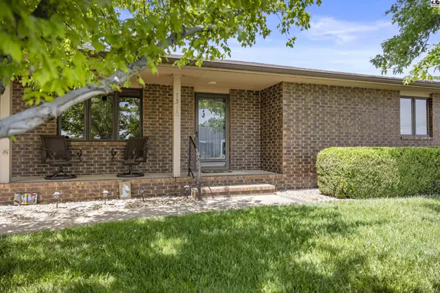 Photo of 1310 Wheatland Dr, Hutchinson, KS
