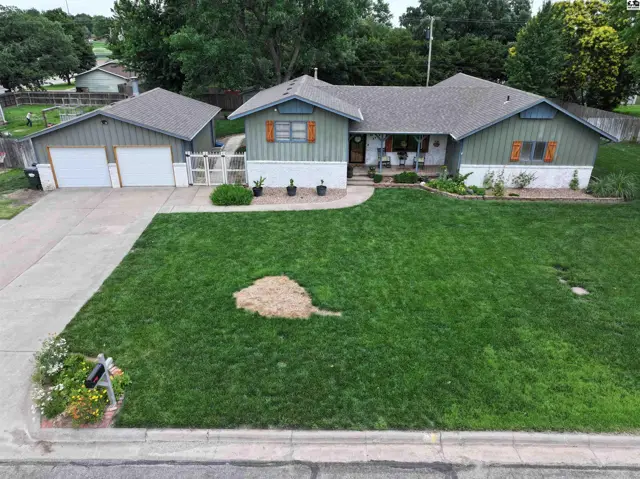 Photo of 1112 S St. John, Lyons, KS