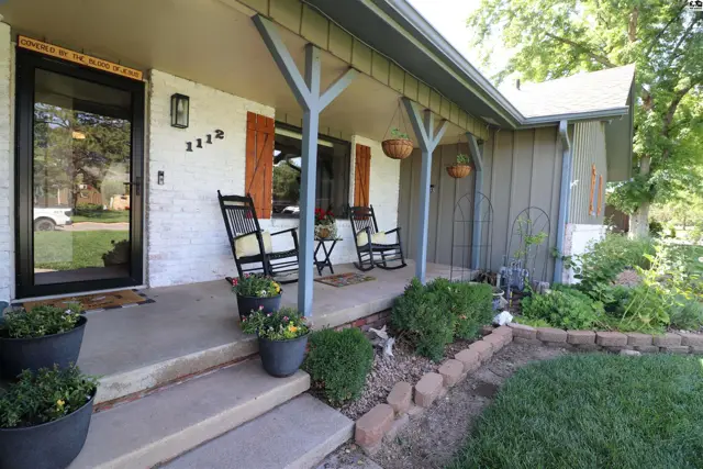 Photo of 1112 S St. John, Lyons, KS