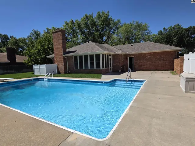 Photo of 1306 Bristol Rd, Hutchinson, KS