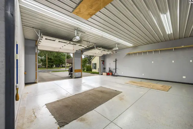 Photo of 204 N Broadway Ave, Sterling, KS