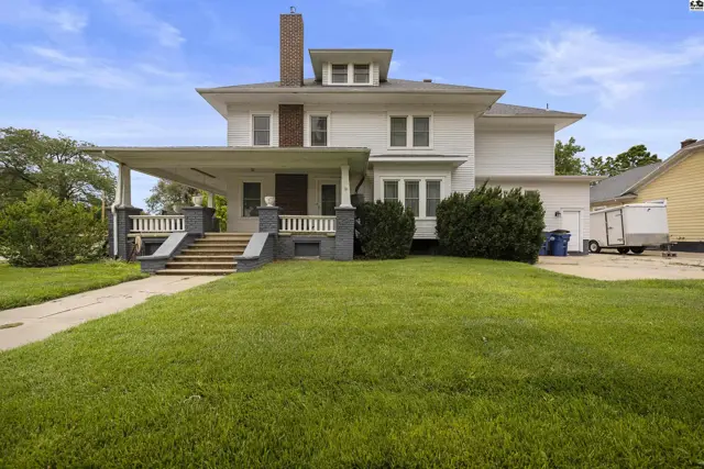 Photo of 204 N Broadway Ave, Sterling, KS