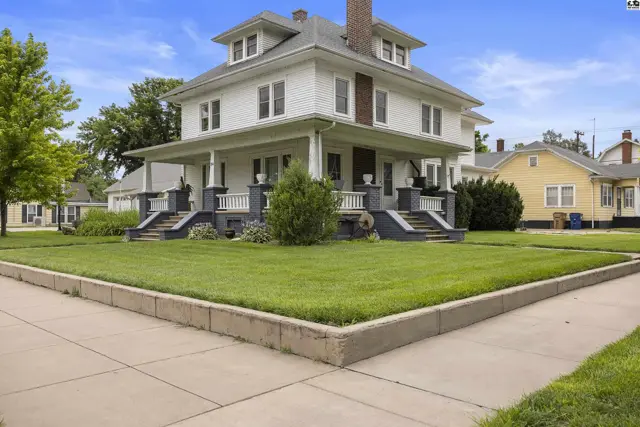 Photo of 204 N Broadway Ave, Sterling, KS