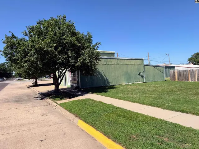 Photo of 110 S Pioneer, Lyons, KS