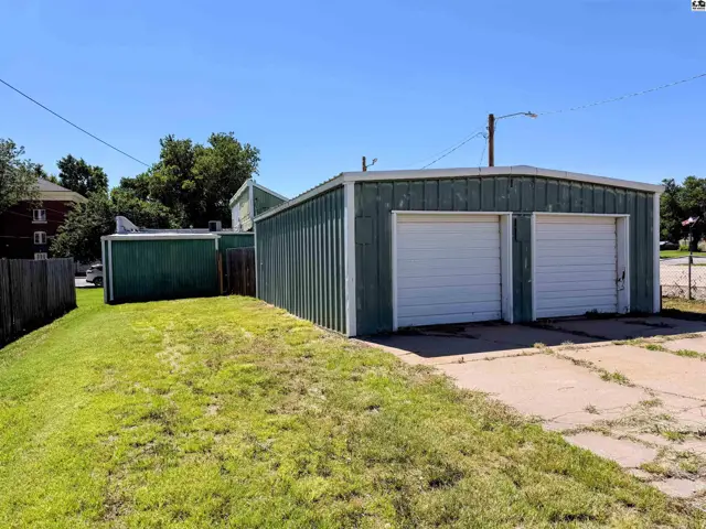 Photo of 110 S Pioneer, Lyons, KS