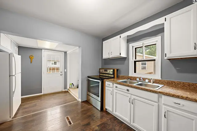 Photo of 407 S 6th St, Sterling, KS