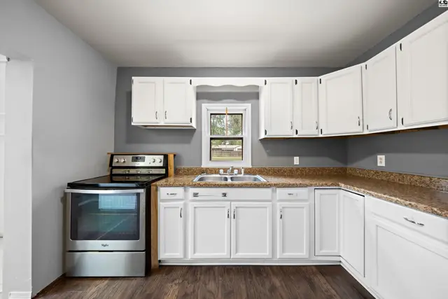 Photo of 407 S 6th St, Sterling, KS
