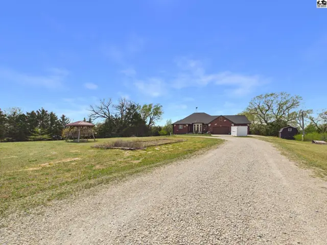 Photo of 22015 W 101st St N, Mount Hope, KS