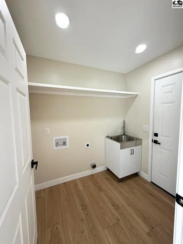 Photo of 775 14th Ave, McPherson, KS