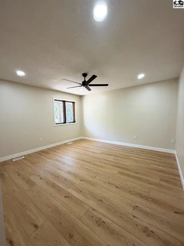 Photo of 775 14th Ave, McPherson, KS