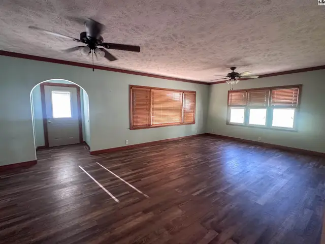 Photo of 449 NW 10th Ave, Pratt, KS