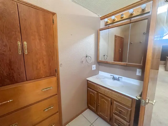 Photo of 449 NW 10th Ave, Pratt, KS