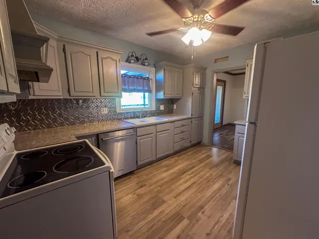 Photo of 449 NW 10th Ave, Pratt, KS