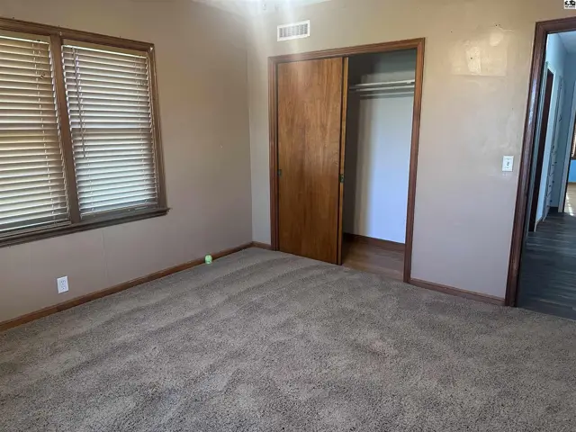 Photo of 449 NW 10th Ave, Pratt, KS