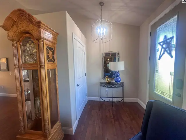 Photo of 567 Peltiers Way, Pratt, KS