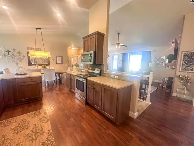 Photo of 567 Peltiers Way, Pratt, KS