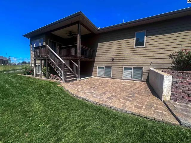 Photo of 567 Peltiers Way, Pratt, KS