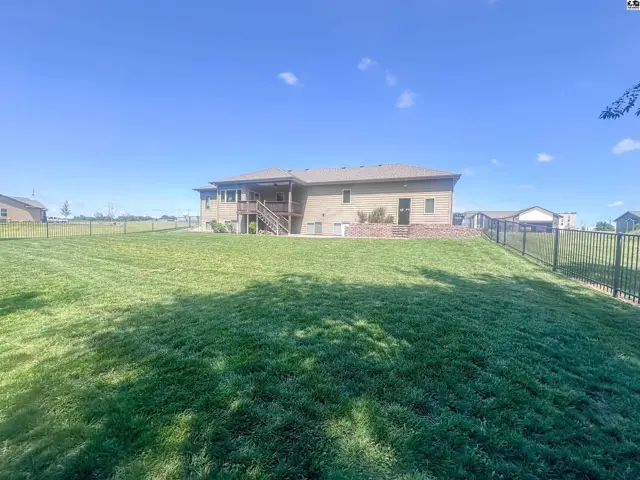 Photo of 567 Peltiers Way, Pratt, KS