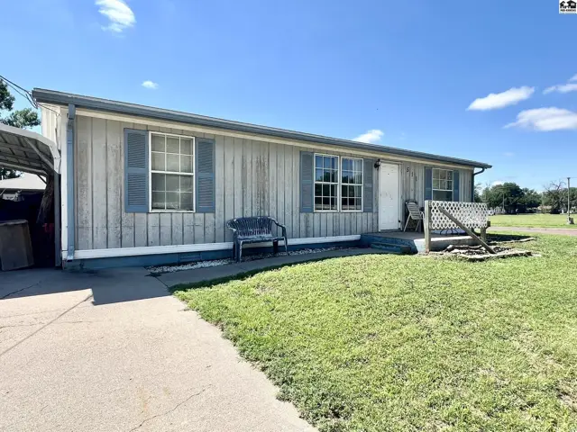 Photo of 511 W 20th Ave, Hutchinson, KS