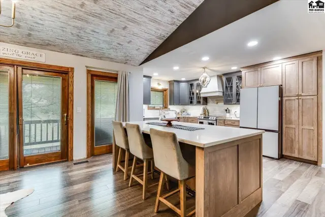 Photo of 714 S Willison Rd, Hutchinson, KS