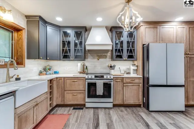 Photo of 714 S Willison Rd, Hutchinson, KS