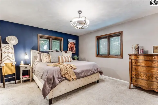 Photo of 714 S Willison Rd, Hutchinson, KS