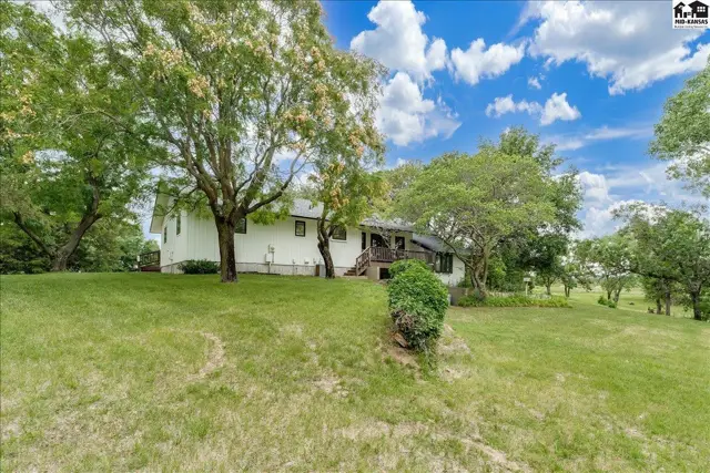 Photo of 714 S Willison Rd, Hutchinson, KS