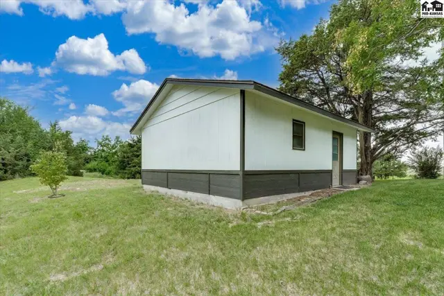 Photo of 714 S Willison Rd, Hutchinson, KS