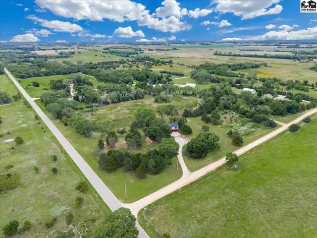 Photo of 714 S Willison Rd, Hutchinson, KS