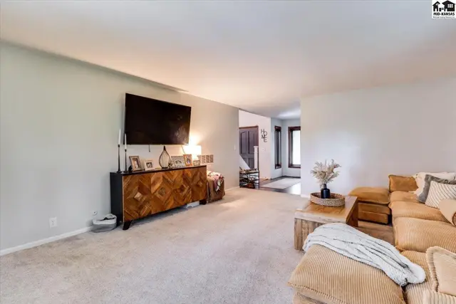 Photo of 714 S Willison Rd, Hutchinson, KS