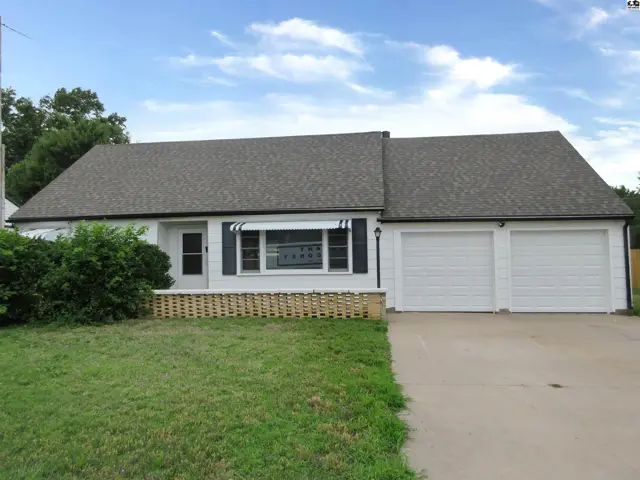 Photo of 1221 Wilson St, Great Bend, KS
