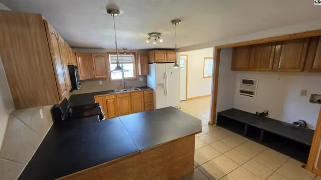 Photo of 607 S Main St, McPherson, KS