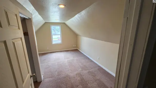 Photo of 607 S Main St, McPherson, KS