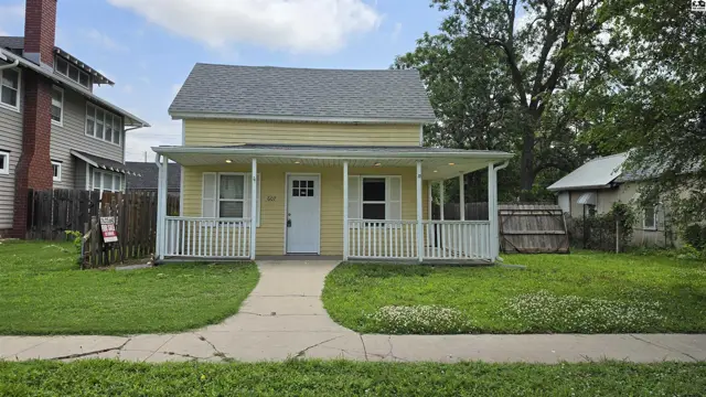 Photo of 607 S Main St, McPherson, KS