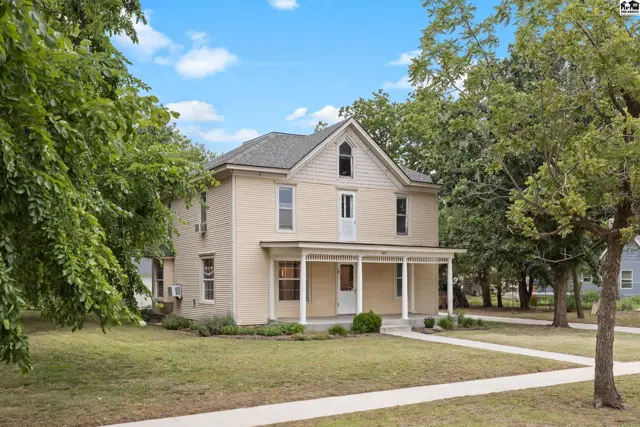 Photo of 407 N Nickerson St, Nickerson, KS