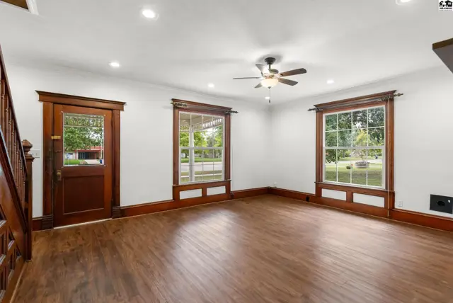 Photo of 407 N Nickerson St, Nickerson, KS
