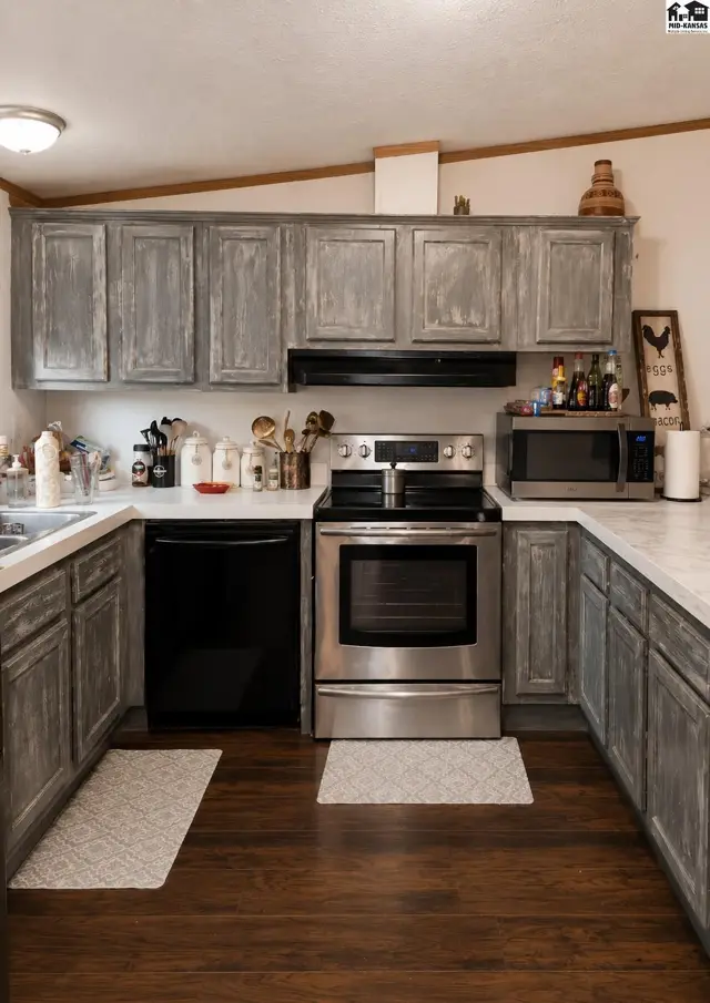 Photo of 807 N. Sill St, Nickerson, KS